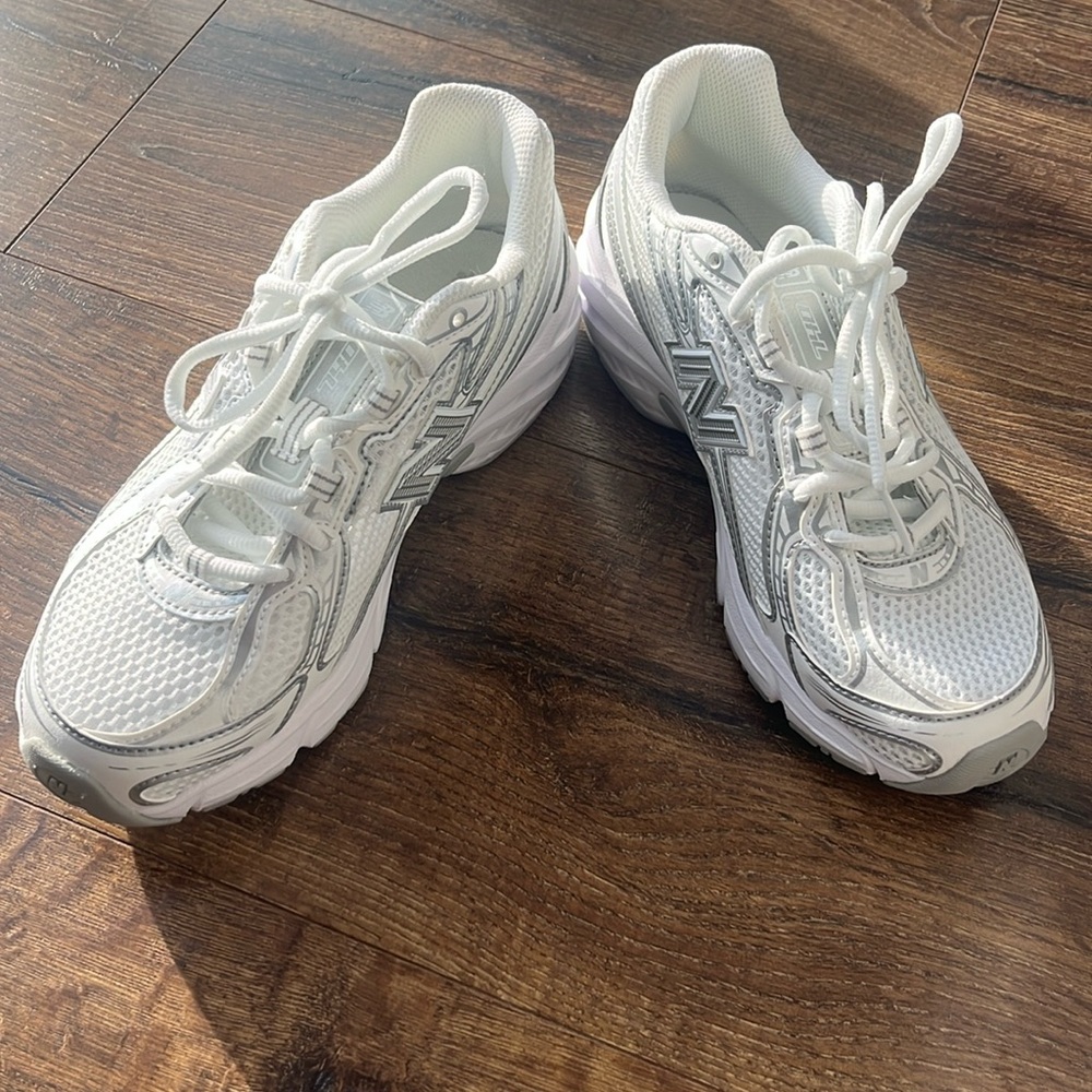 New Balance 740 - brand new
